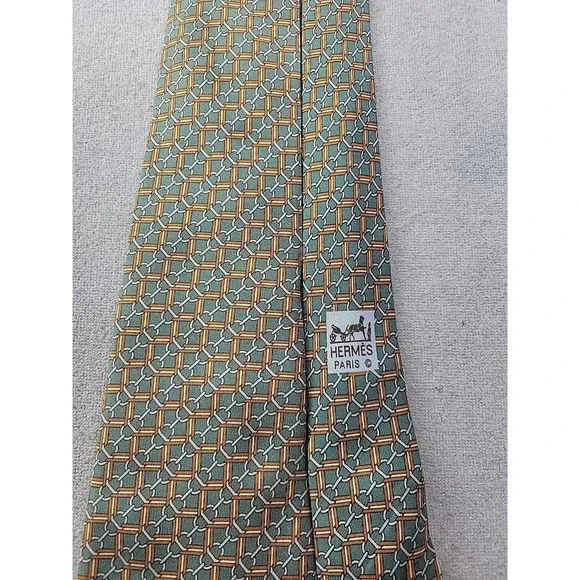 Hermes Men's OS Designer Necktie 100% Silk Green Gold Print Business Work Tie
